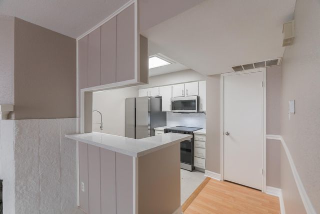 4635 Wild Indigo Street 505, Houston, TX 77027