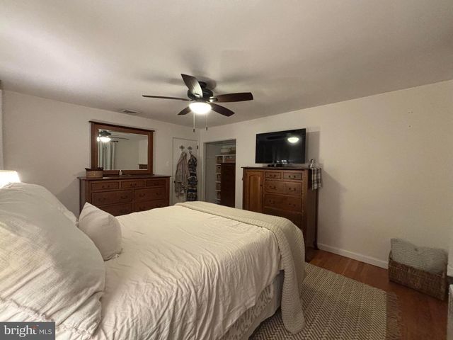 3804 BONNYVIEW RD, Harrisburg, PA 17109