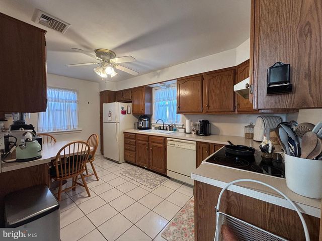 3804 BONNYVIEW RD, Harrisburg, PA 17109