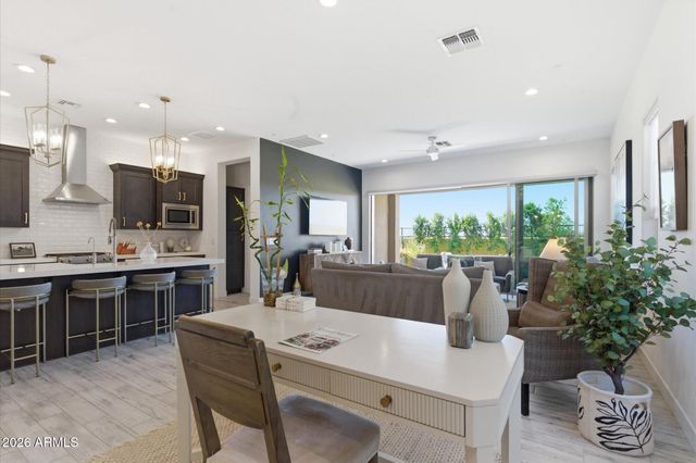 21514 N 58TH Street, Phoenix, AZ 85054