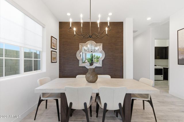 21514 N 58TH Street, Phoenix, AZ 85054