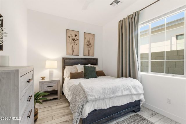 21514 N 58TH Street, Phoenix, AZ 85054