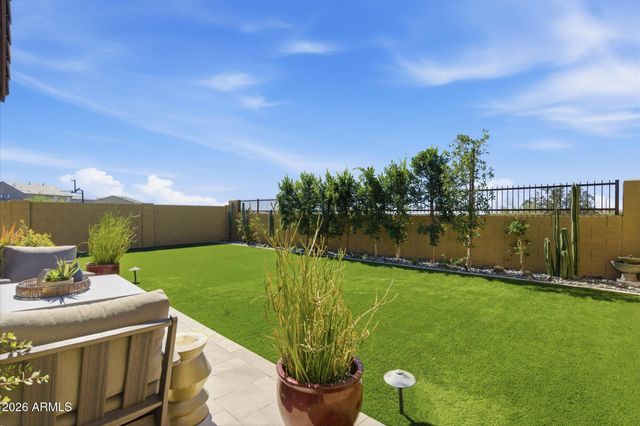 21514 N 58TH Street, Phoenix, AZ 85054