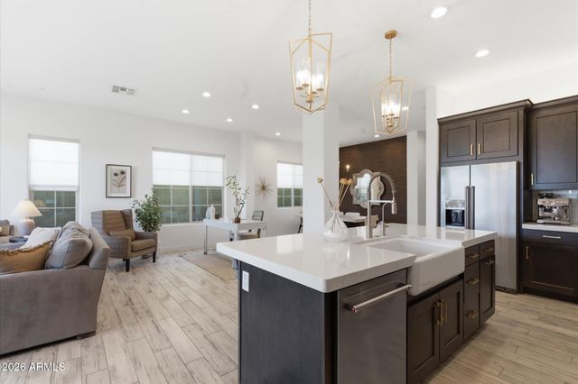 21514 N 58TH Street, Phoenix, AZ 85054