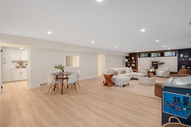 25 Linden Drive, Providence, RI 02906