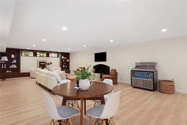 25 Linden Drive, Providence, RI 02906