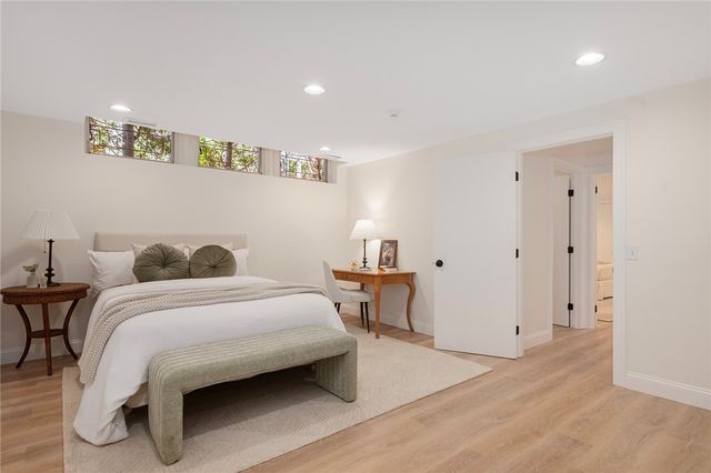 25 Linden Drive, Providence, RI 02906