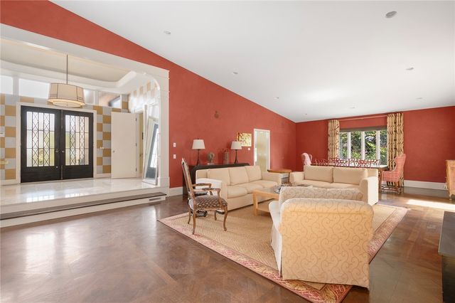 25 Linden Drive, Providence, RI 02906