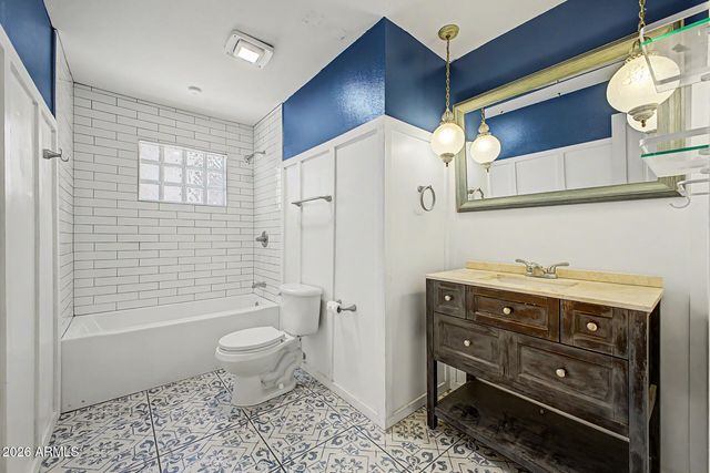 1247 W DEVONSHIRE Street, Mesa, AZ 85201