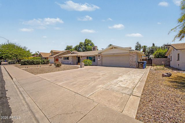 1247 W DEVONSHIRE Street, Mesa, AZ 85201
