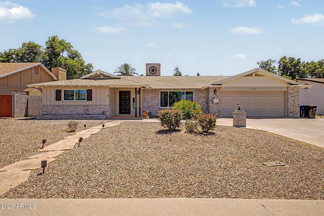 1247 W DEVONSHIRE Street, Mesa, AZ 85201