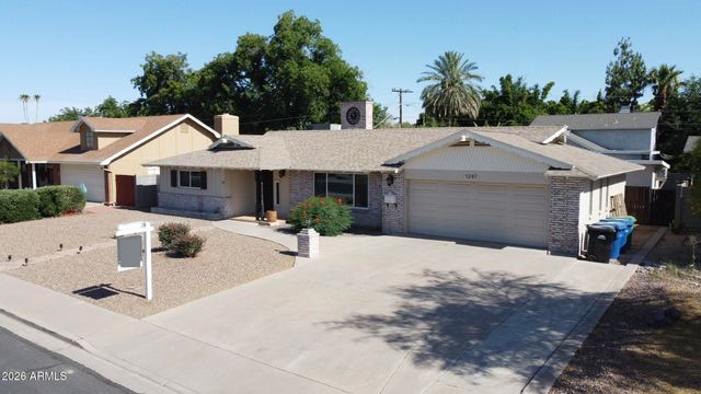 1247 W DEVONSHIRE Street, Mesa, AZ 85201