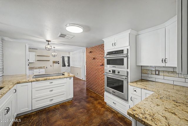 1247 W DEVONSHIRE Street, Mesa, AZ 85201