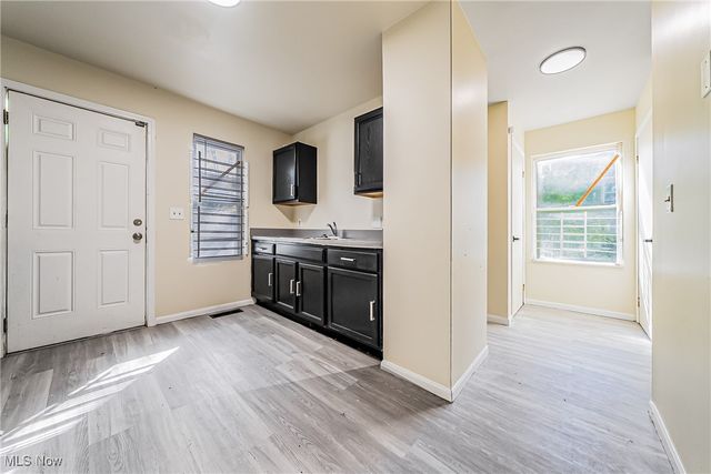 569 E 101st Street, Cleveland, OH 44108