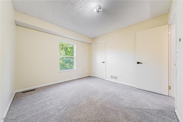 569 E 101st Street, Cleveland, OH 44108