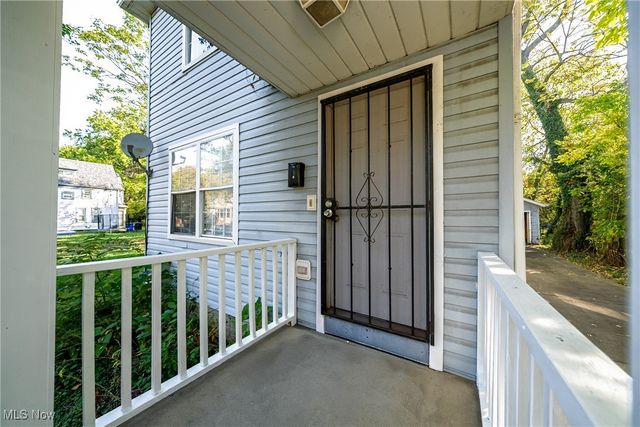 569 E 101st Street, Cleveland, OH 44108