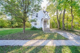 569 E 101st Street, Cleveland, OH 44108