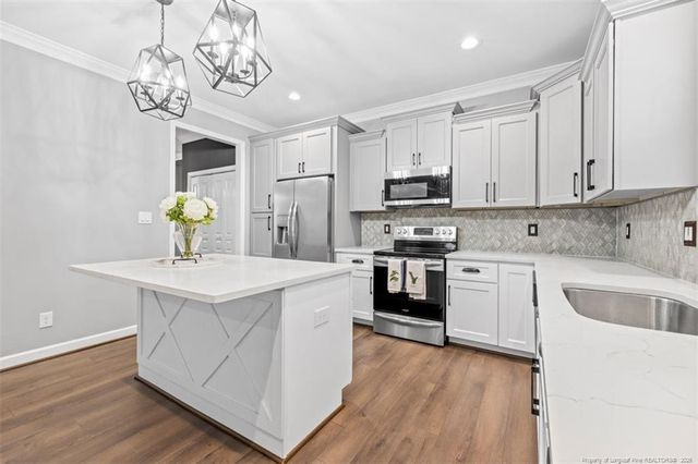 284 Apache Trail, Sanford, NC 27332