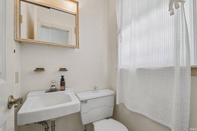 21462 Ravenna Drive, South Bend, IN 46628