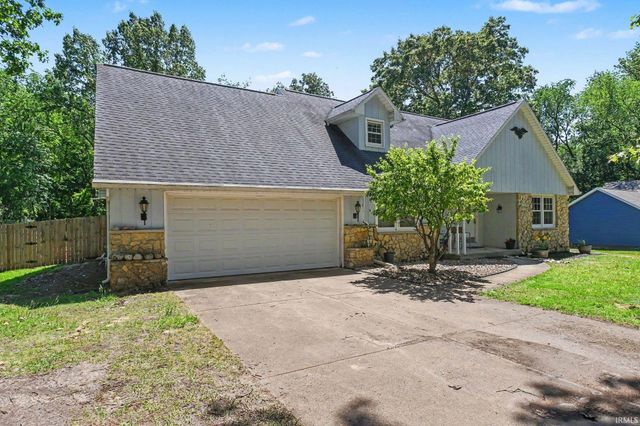 21462 Ravenna Drive, South Bend, IN 46628