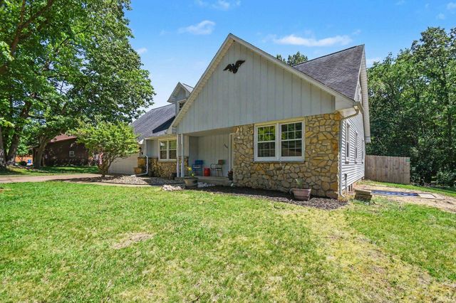 21462 Ravenna Drive, South Bend, IN 46628