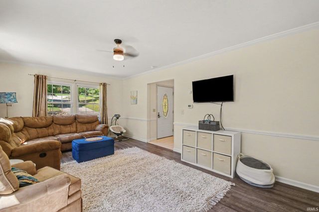 21462 Ravenna Drive, South Bend, IN 46628