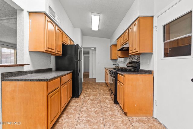 10648 BIRTHSTONE Drive, El Paso, TX 79935