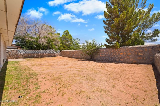 10648 BIRTHSTONE Drive, El Paso, TX 79935