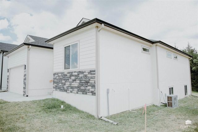 2529 Sawmill Road, Junction City, KS 66441
