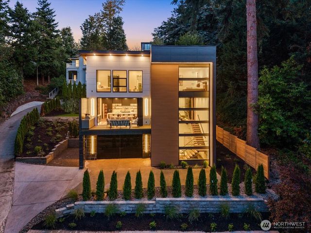 16127 SE 44th Way, Bellevue, WA 98006