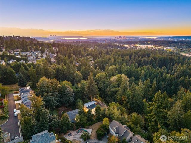 16127 SE 44th Way, Bellevue, WA 98006