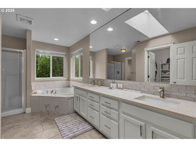 1422 Sw BELLA Ter, Beaverton, OR 97003