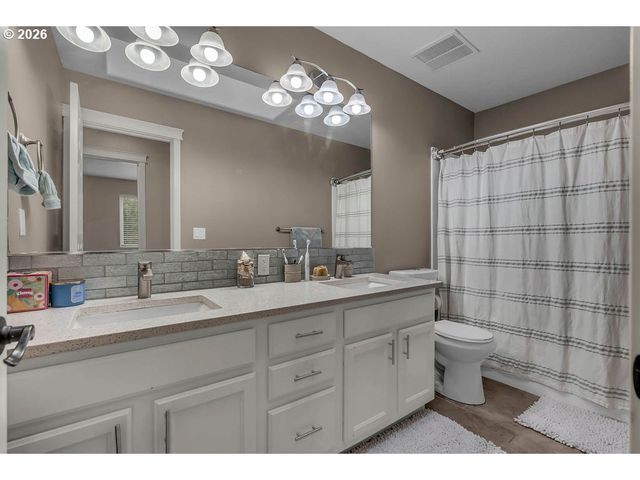 1422 Sw BELLA Ter, Beaverton, OR 97003