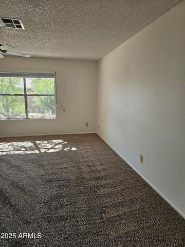 4631 E BOHL Street, Phoenix, AZ 85044