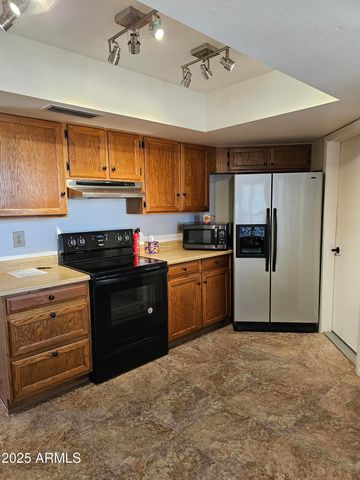 4631 E BOHL Street, Phoenix, AZ 85044