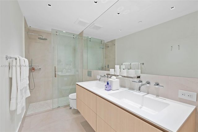 19242 Fisher Island Dr 19242, Miami Beach, FL 33109