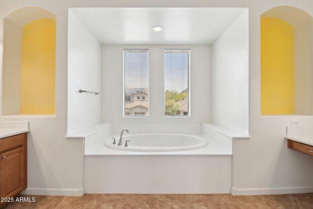 5557 W MINE Trail, Phoenix, AZ 85083