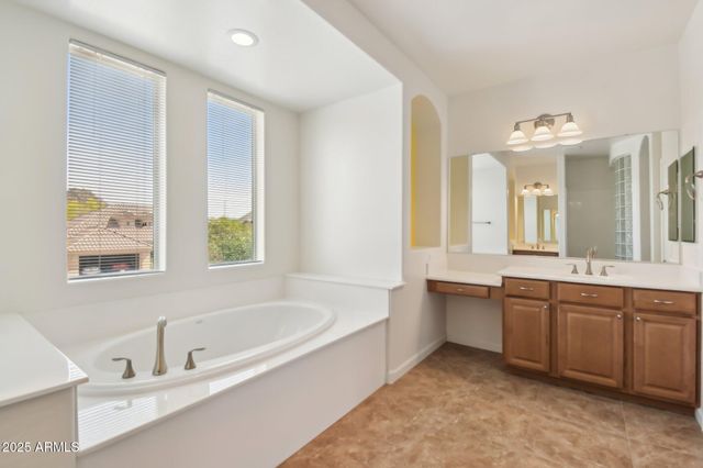 5557 W MINE Trail, Phoenix, AZ 85083