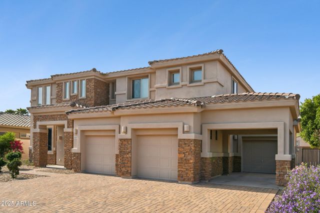 5557 W MINE Trail, Phoenix, AZ 85083