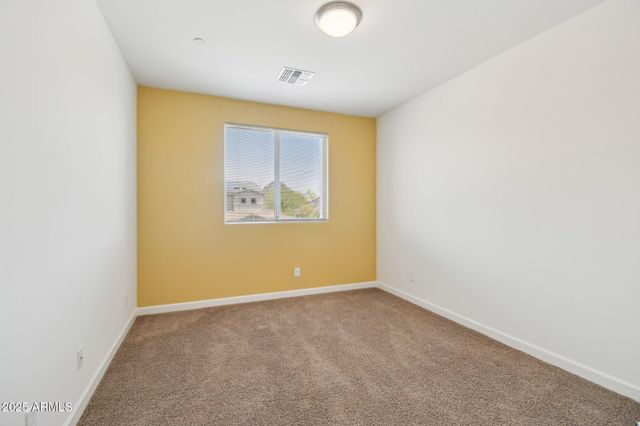 5557 W MINE Trail, Phoenix, AZ 85083