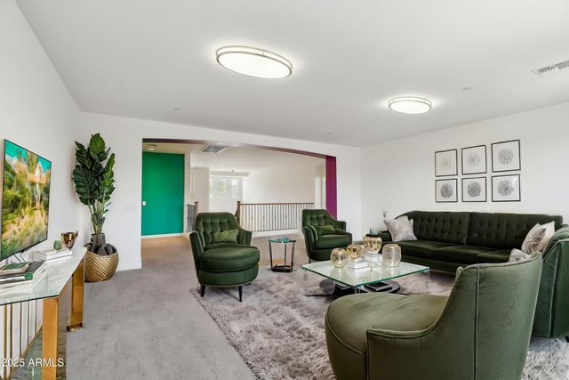 5557 W MINE Trail, Phoenix, AZ 85083