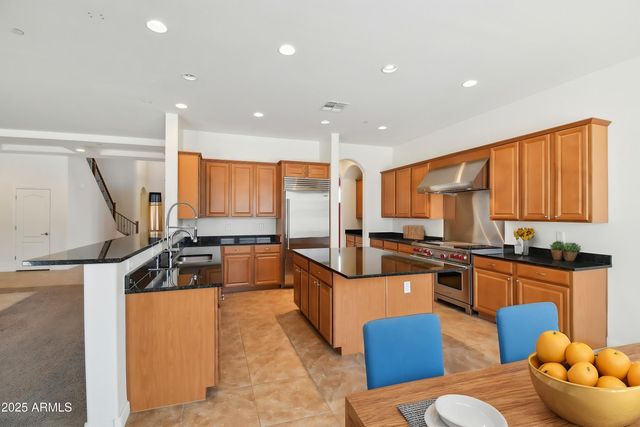 5557 W MINE Trail, Phoenix, AZ 85083