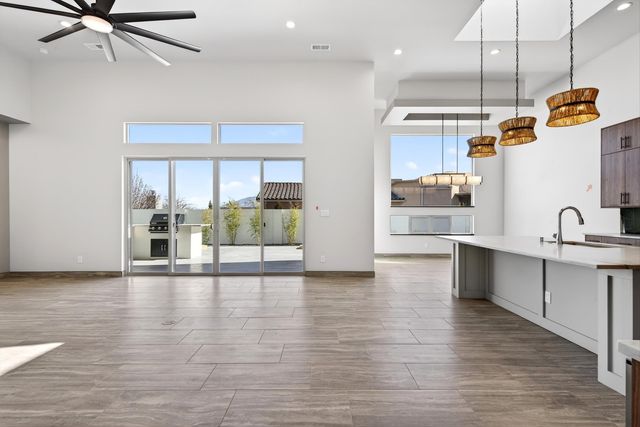 9960 Cardinal Street NW, Albuquerque, NM 87114