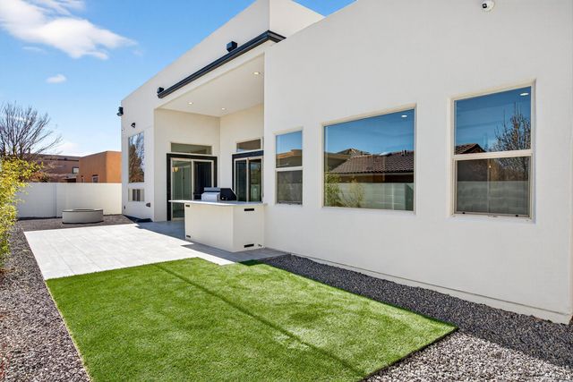 9960 Cardinal Street NW, Albuquerque, NM 87114