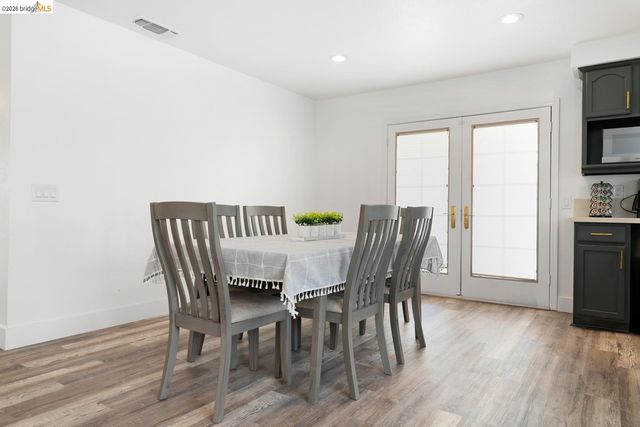 6322 Madison AVE, Carmichael, CA 95608
