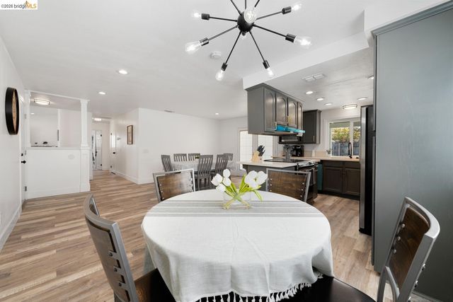 6322 Madison AVE, Carmichael, CA 95608