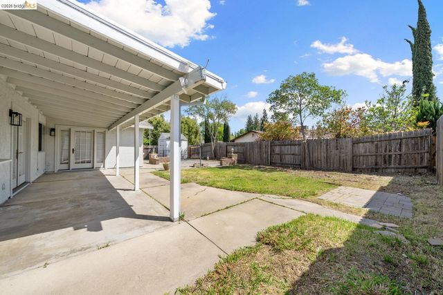 6322 Madison AVE, Carmichael, CA 95608