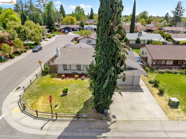 6322 Madison AVE, Carmichael, CA 95608