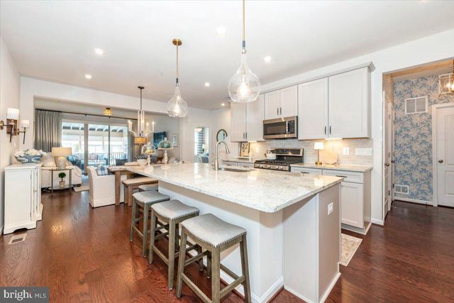 1212 PENNINGTON DR, Brunswick, MD 21716