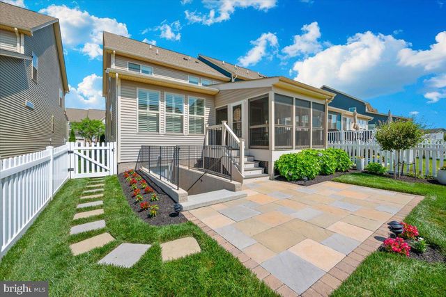 1212 PENNINGTON DR, Brunswick, MD 21716